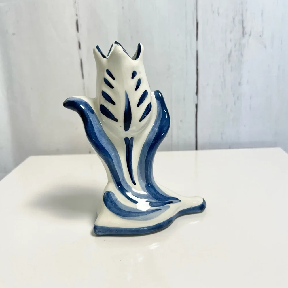 Vintage Royal Delft Blue Holland Bud Vase – Hand-Painted Tulip Shaped  Vase